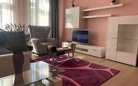 Apartment Zeyerova4